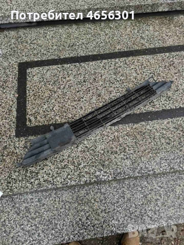 Средна решетка на предна броня на Пежо Pejo 307 само за 20лв. 9634014477, снимка 2 - Части - 52487233