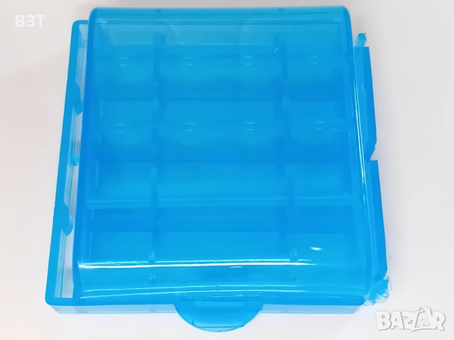 КУТИЯ ЗА СЪХРАНЕНИЕ НА 4 БРОЯ БАТЕРИИ AA/AAA ПЛАСТМАСОВА ПРОЗРАЧНА СИНЯ