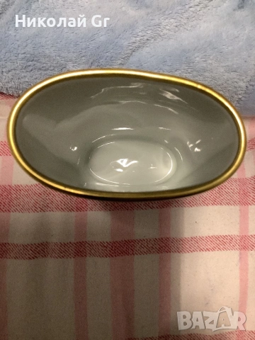 Ваза за цветя порцелан произведено в Германия Хътчен Ройтер 1960 години височина 15см отличен състоя, снимка 4 - Антикварни и старинни предмети - 53327388