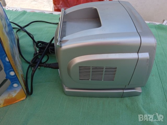 Стар телевизор с радио, снимка 7 - Радиокасетофони, транзистори - 36783551