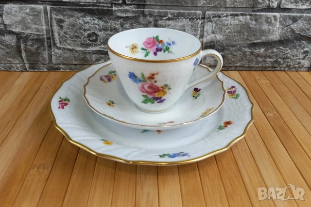 Hutschenreuther Dresden сервиз за кафе и хранене, снимка 3 - Сервизи - 50659228