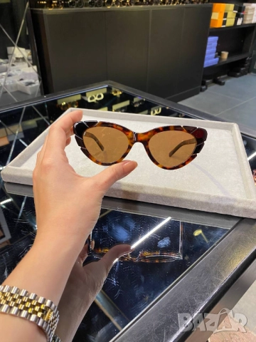 очила с черен обикновен калъф и ув защита louis vuitton burberry dolce gabbana, снимка 4 - Слънчеви и диоптрични очила - 51458831