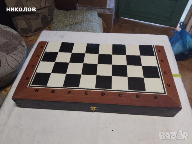 ТАБЛА И ШАХ