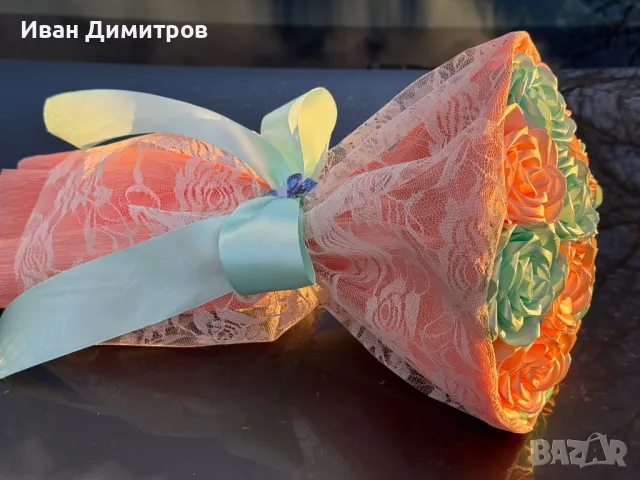 Продавам Вечен букет от ръчно изработени сатенени рози 🌹, снимка 3 - Романтични подаръци - 48831369