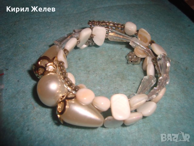 МОДЕРНА АРТ СЕДЕФЕНА с МЪНИСТА ЛЯТНА ГРИВНА ПЛАЖНО БИЖУ ХЕНД МЕЙД 27128, снимка 9 - Гривни - 35078901