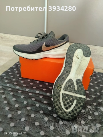 NIKE Обувки W REVOLUTION 8, снимка 3 - Други - 53571006