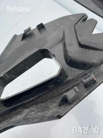 Преден калник и маска за КТМ Дуке 690 , снимка 8 - Части - 53225901