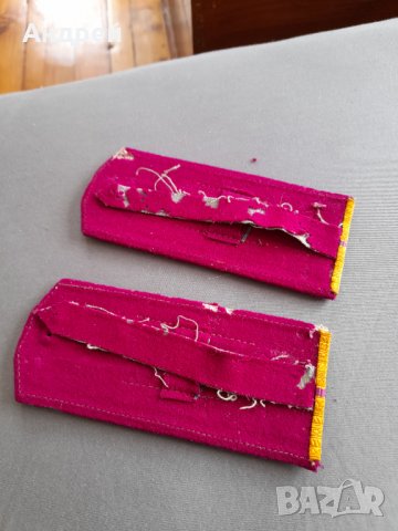 Стари пагони Младши Лейтенант, снимка 2 - Други ценни предмети - 32261006