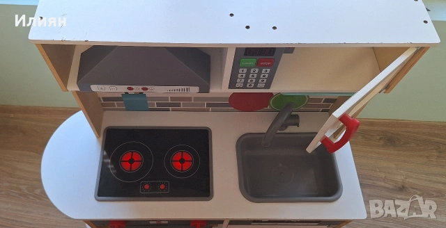 Детска дървена кухня, снимка 3 - Играчки за стая - 53287525