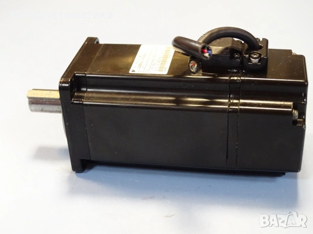 Серво мотор YASKAWA SGMAH-04AAA41 AC Servo Motor 400W, снимка 5 - Резервни части за машини - 53151633
