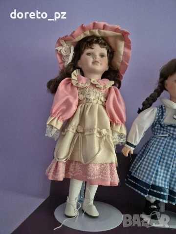 Продавам порцеланови кукли , снимка 2 - Колекции - 49047897