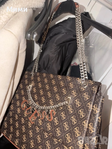 Чанта guess, снимка 2 - Чанти - 53007405