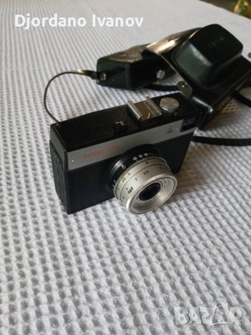 Два фотоапарата ретро вилия авто и SMENA 8 M , снимка 9 - Фотоапарати - 40829884