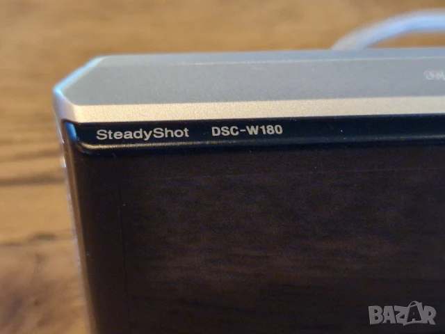 SONY DSC W 180, перфектен фотоапарат, снимка 3 - Фотоапарати - 50492073