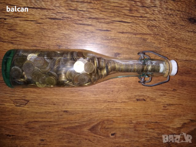 Старо шише пълно с монети от 1 стотинка НРБ , снимка 2 - Нумизматика и бонистика - 37967313
