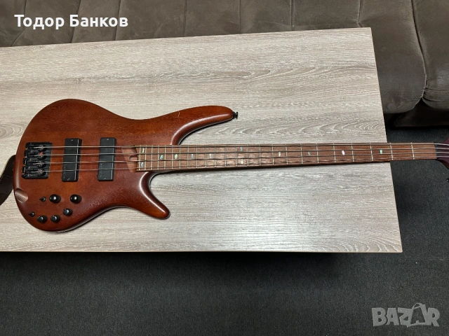 Продавам бас "Ibanez "