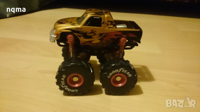 Камион Ford F-150 Monster Truck, снимка 2 - Колекции - 26439578