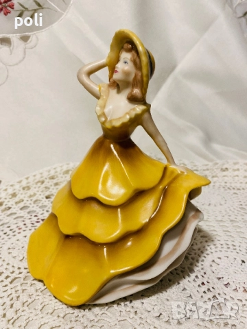 порцеланова статуетка , снимка 4 - Статуетки - 52477740