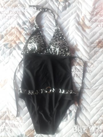 Бански цял М-Л размер