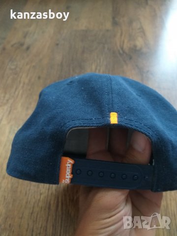 superdry - страхотна шапка КАТО НОВА, снимка 5 - Шапки - 33643548