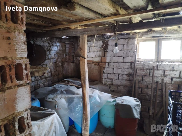Къща с дворно място в много добро състояние, снимка 12 - Къщи - 50706703