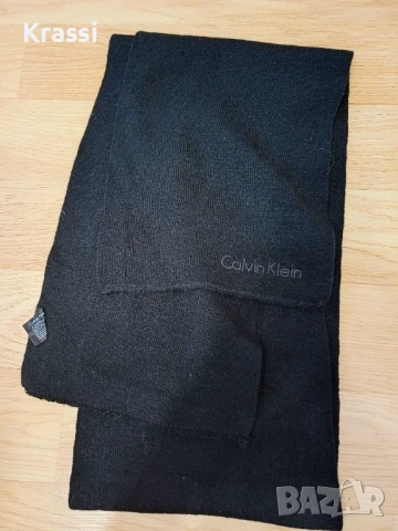 Шал Calvin Klein черен 