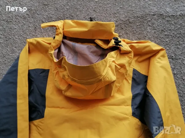 Продавам чисто ново дамско жълто водоустойчиво яке Arc'teryx , снимка 10 - Якета - 49861914