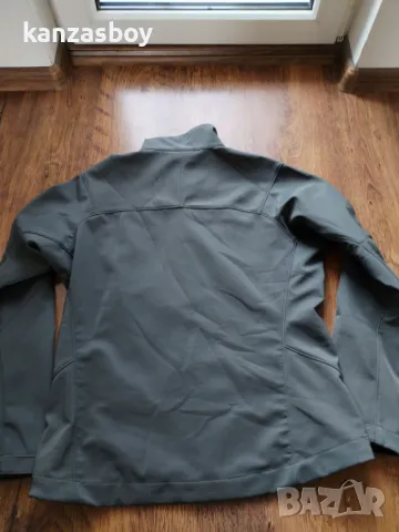 patagonia -дамско softshell яке КАТО НОВО Л, снимка 11 - Якета - 49520875