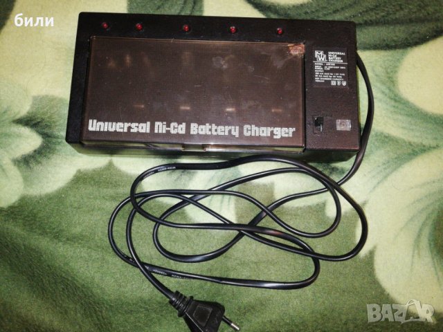 Universal ni-cd Battery Charger MW-398, снимка 2 - Друга електроника - 27406987