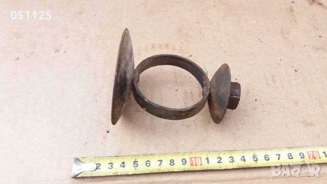 масивен железен свещник , снимка 8 - Антикварни и старинни предмети - 38686910