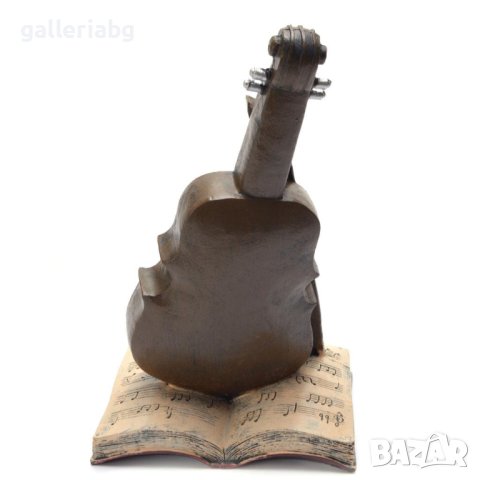 Часовник във формата на цигулка върху книга., снимка 2 - Арт сувенири - 40276751