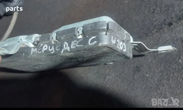 Аербег Предна Лява Врата Мерцедес C класа W203 - A2038602505 - 30320412C, снимка 2 - Части - 47296412
