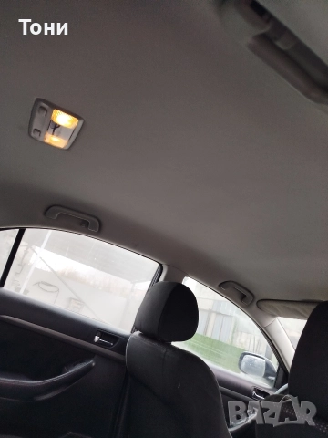 Продавам Тойота Авенсис 1,8 газ/бензин , снимка 8 - Автомобили и джипове - 52648984