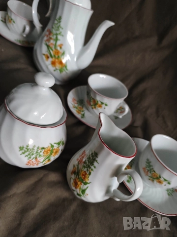 Продавам български сервиз за чай "Китка- Нови пазар", снимка 6 - Сервизи - 52659769