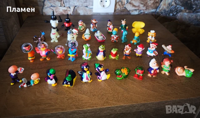 Киндер играчки от шоколадови яйца 