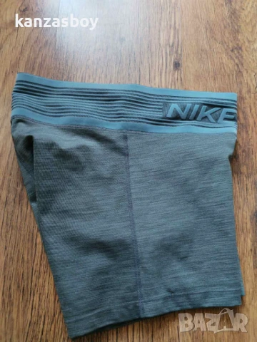 NIKE PRO DRI FIT TRAINING GYM - дамски фитнес панталони С, снимка 7 - Къси панталони и бермуди - 50690646