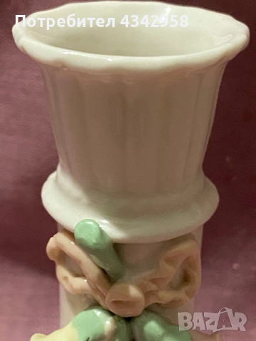 Порцеланова винтидж мини ваза. , снимка 2 - Антикварни и старинни предмети - 52257445