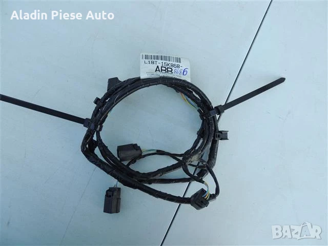 Монтаж на паркинг сензор (4) Ford Focus 4 / Fiesta Активен код L1TB-15K868 