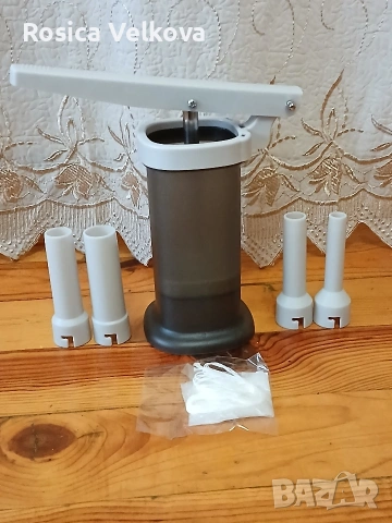 Ръчен пълнител на суджук ( наденица ) 