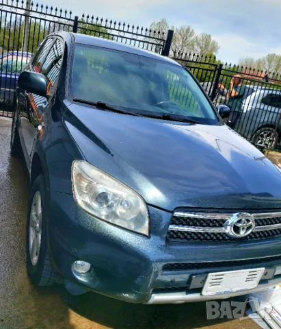 Toyota Rav4 2.2 D-4D 4x4, снимка 4 - Автомобили и джипове - 50204564
