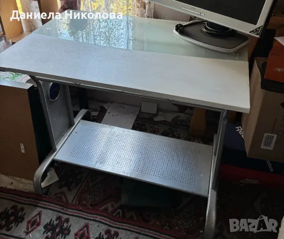 Маталбо бюро за компютър