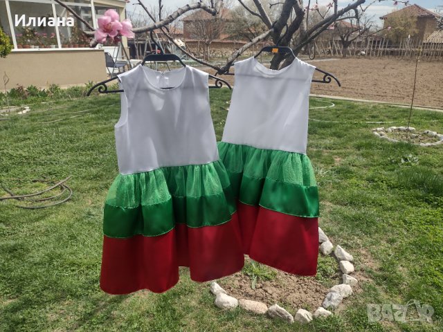 Рокля трикольор , снимка 6 - Детски рокли и поли - 40151979