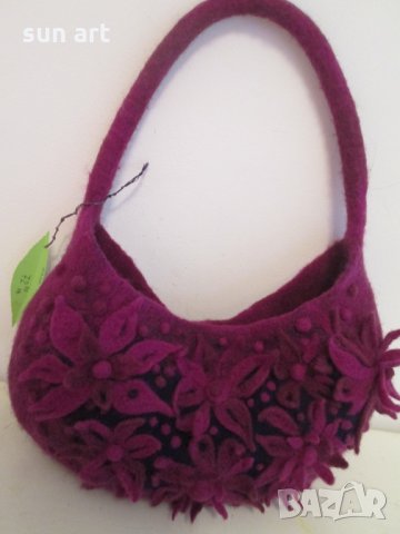 Вълнена плъстена чанта, снимка 2 - Чанти - 27489141
