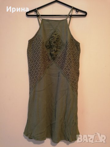 Дамска рокля в маслено зелено