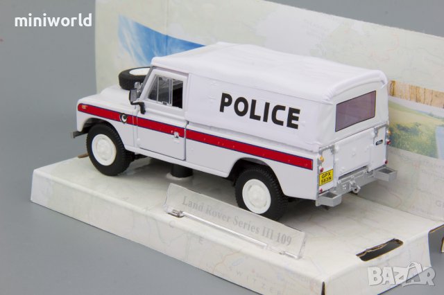Land Rover Series III 109 пикап с тента Police - мащаб 1:43 на Cararama старо производство отваряеми, снимка 2 - Колекции - 43953940