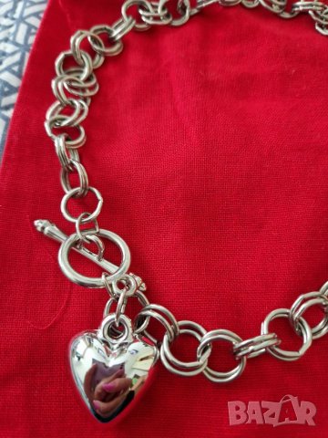 Нежно колие, снимка 2 - Колиета, медальони, синджири - 37123711