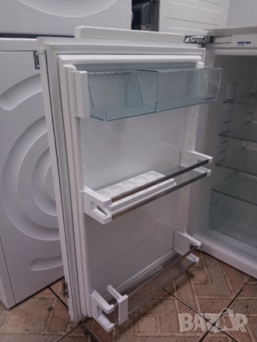 Като нов малък хладилник за вграждане Liebherr Made in Germany 2 години Гаранция!, снимка 5 - Хладилници - 52396578