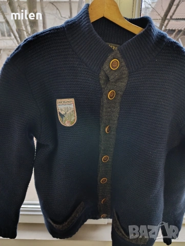 Продавам жилетка John Bradley 