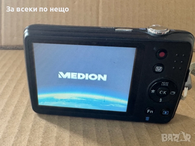 ЗА ЧАСТИ! Цифров фотоапарат Medion LIFE P44003 (MD 86777) , 20mp, снимка 8 - Фотоапарати - 51630168