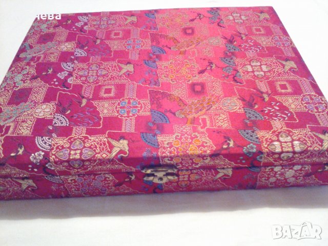 продавам 3 комплекта прибори, снимка 4 - Прибори за хранене, готвене и сервиране - 39767527